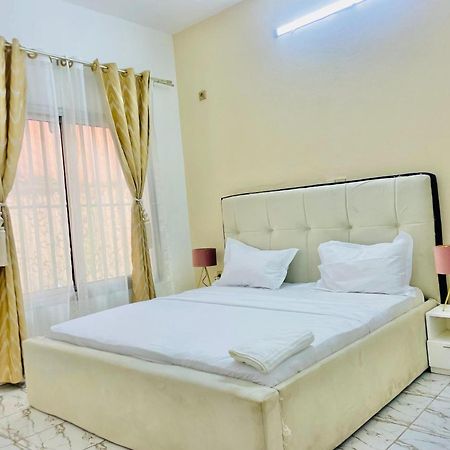 Appartement Avec Vue Panoramique Two Or Three Rooms Yaoundé Exteriör bild
