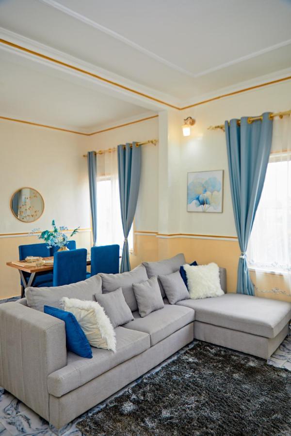 Appartement Avec Vue Panoramique Two Or Three Rooms Yaoundé Exteriör bild