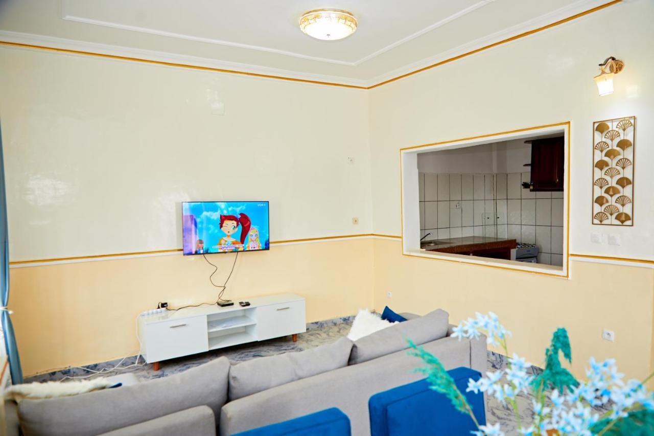 Appartement Avec Vue Panoramique Two Or Three Rooms Yaoundé Exteriör bild