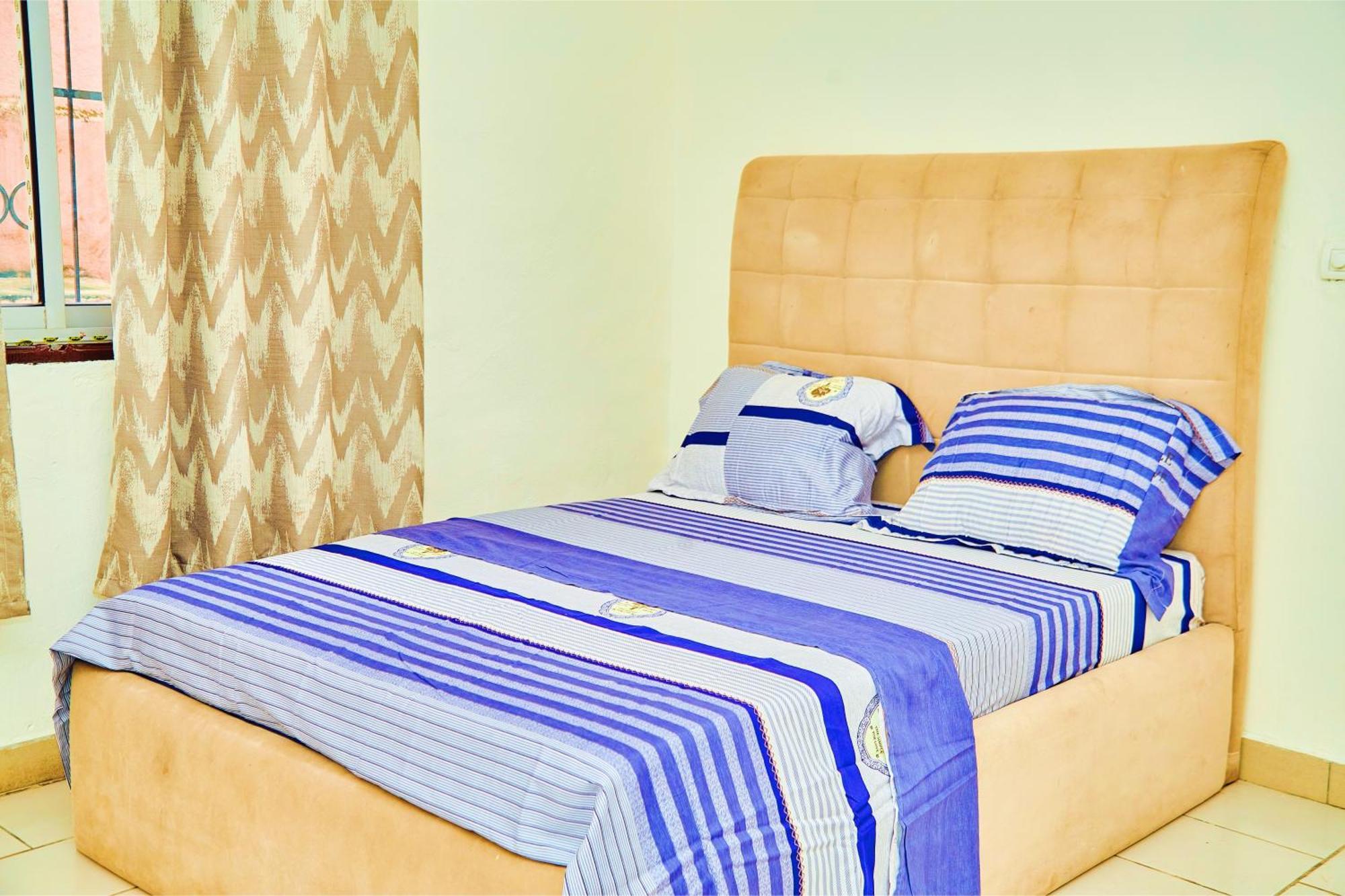 Appartement Avec Vue Panoramique Two Or Three Rooms Yaoundé Exteriör bild
