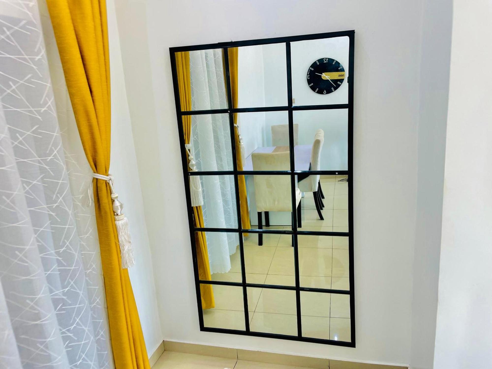 Appartement Avec Vue Panoramique Two Or Three Rooms Yaoundé Exteriör bild