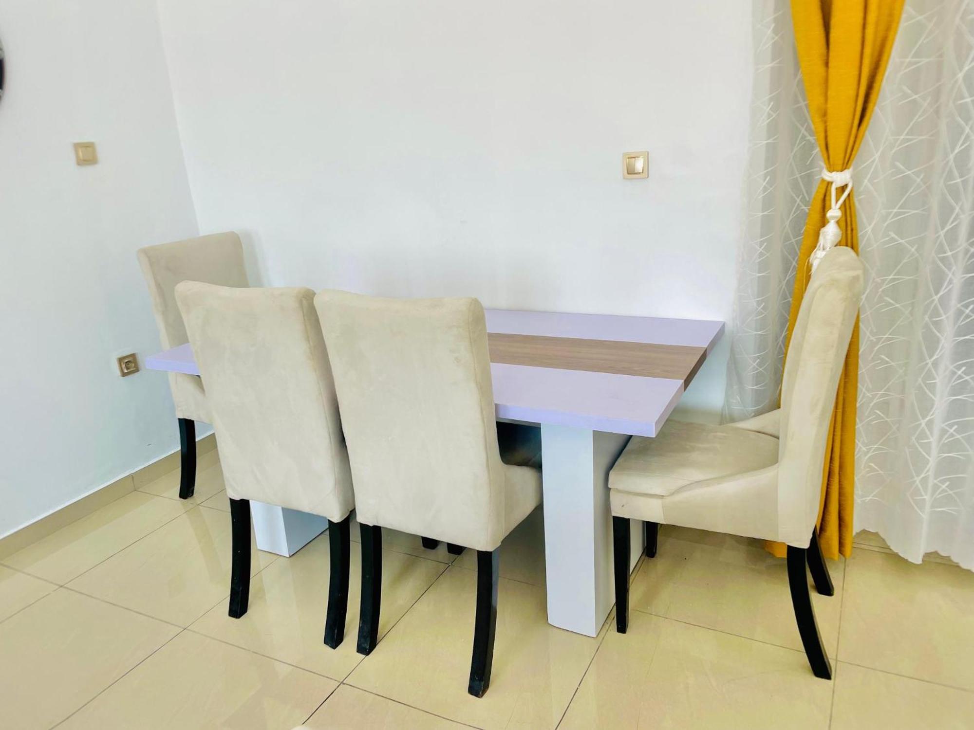 Appartement Avec Vue Panoramique Two Or Three Rooms Yaoundé Exteriör bild